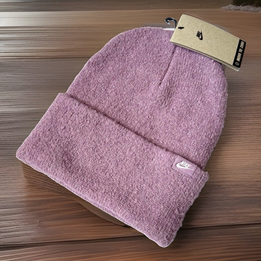 Nike TC Cozy Peak Beanie (FZ2125-523) adult unisex cuffed knit Soft Purple NWT